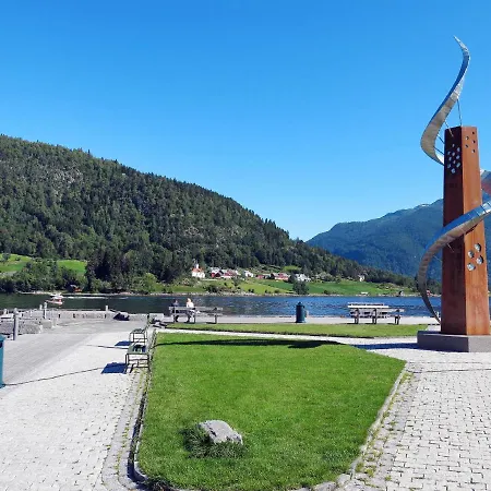 Domek alpejski Naustet By Interhome