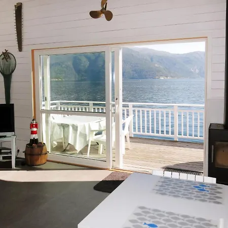 Domek alpejski Naustet By Interhome