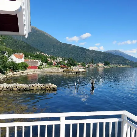 Naustet By Interhome Domek alpejski Balestrand